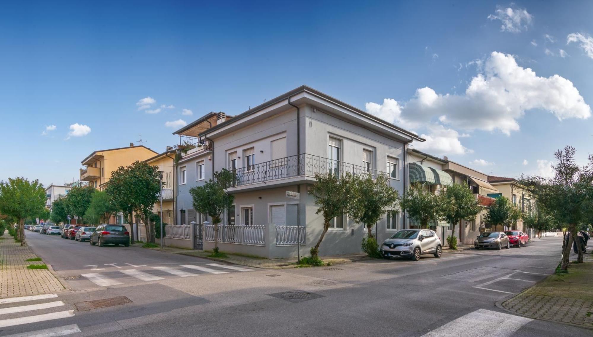 Casa Vacanze Da Antonio Ristrutturata Luglio 2023 Viareggio Kültér fotó